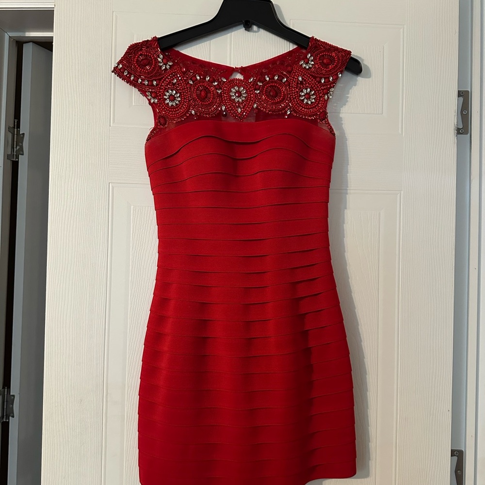 Sherri Hill Red Bodycon Mini Dress with Cap Sleeves